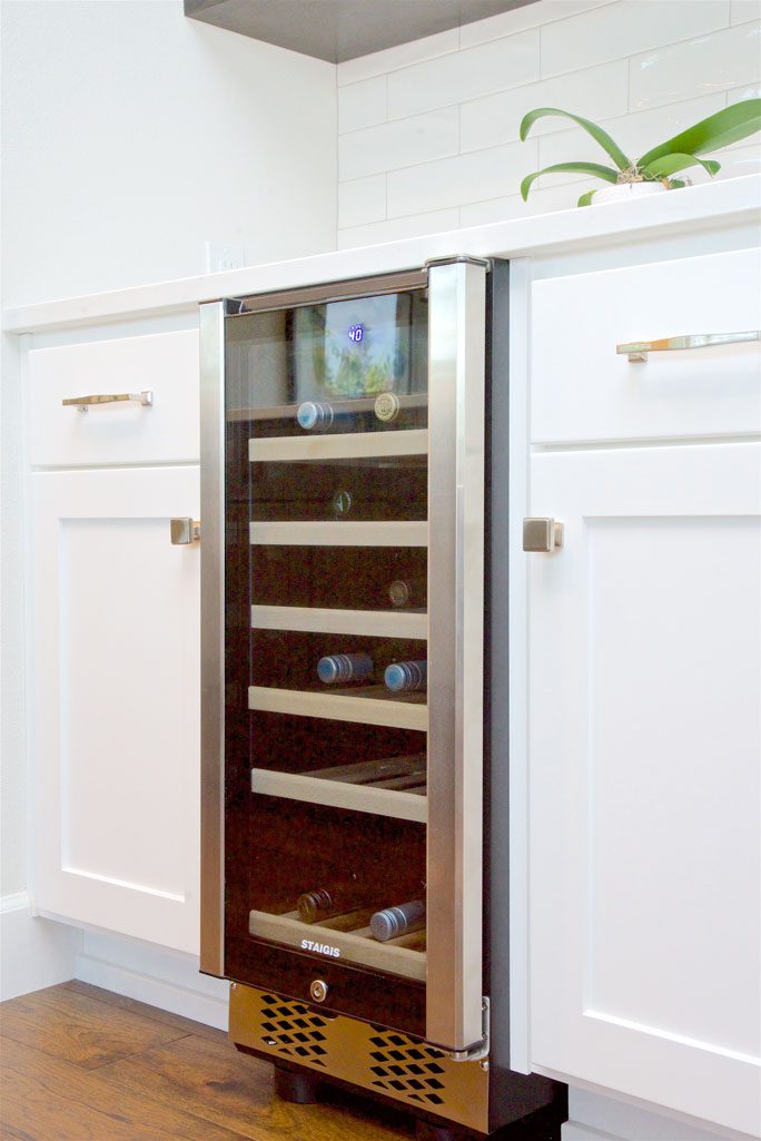 Eugene Kitchen Remodel with Staigis Wine Cooler Eugene Kitchen Remodel with Staigis Wine Cooler