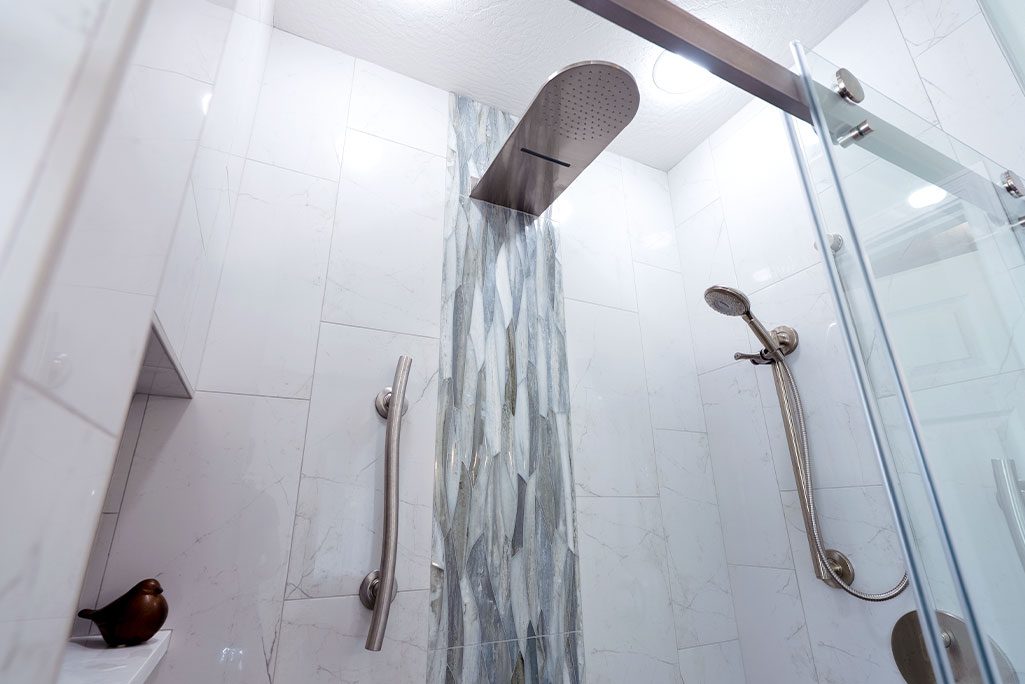 Bathroom Design for Remodel with Waterfall Tile in Shower Bathroom Design for Remodel with Waterfall Tile in Shower